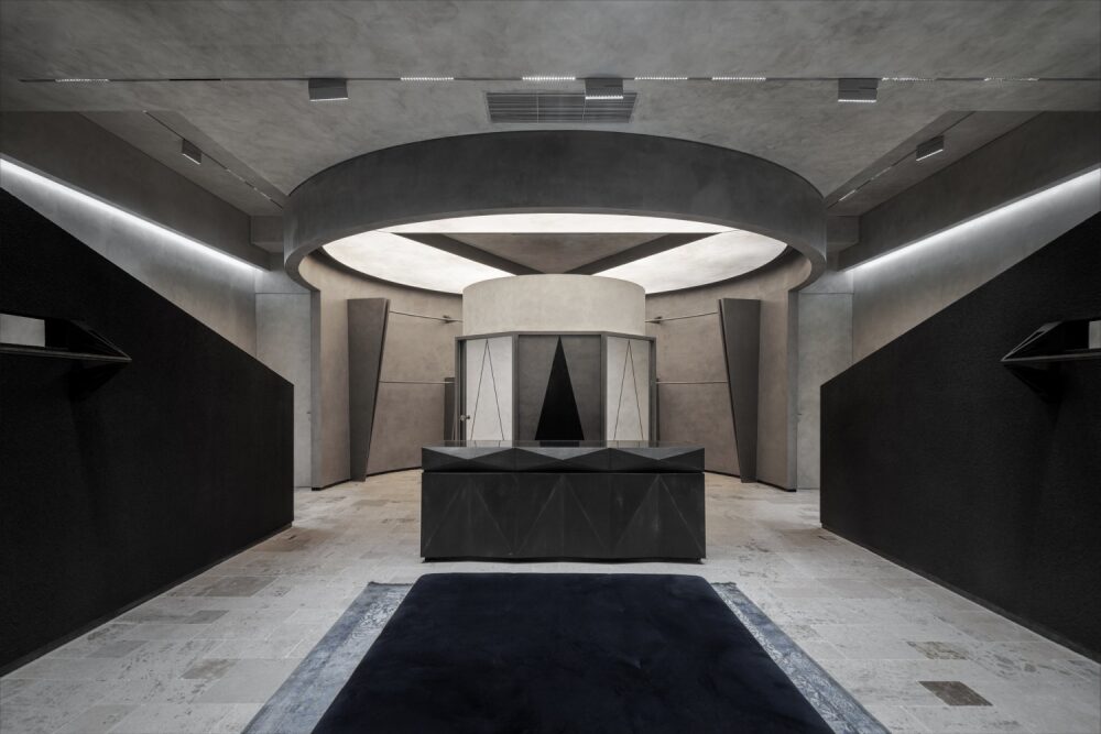 theboyhasnopatience store by FON STUDIO