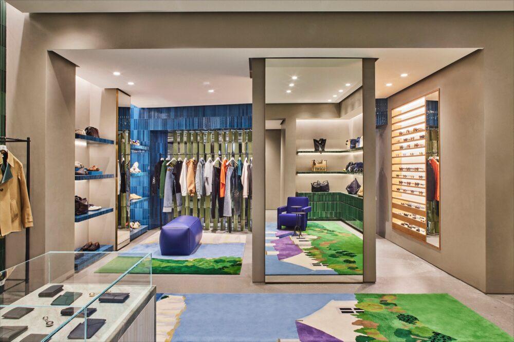 LOEWE store
