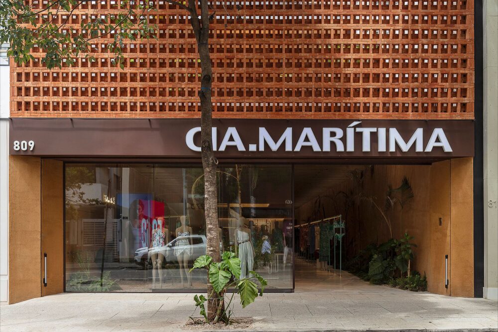 Cia. Marítima store by Marcelo Rosenbaum