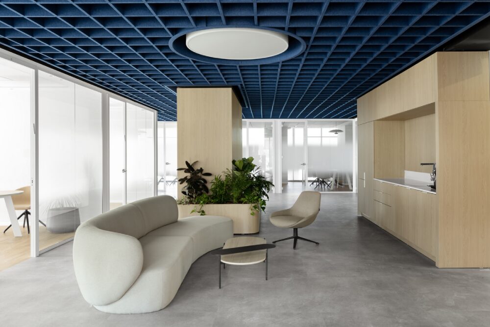 Bluegen Headquarters by DeStudio