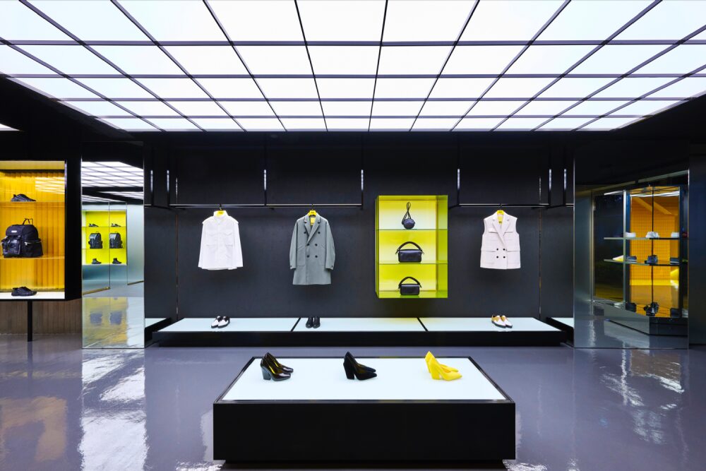 Onitsuka Tiger store by Studio Dini Cataldi