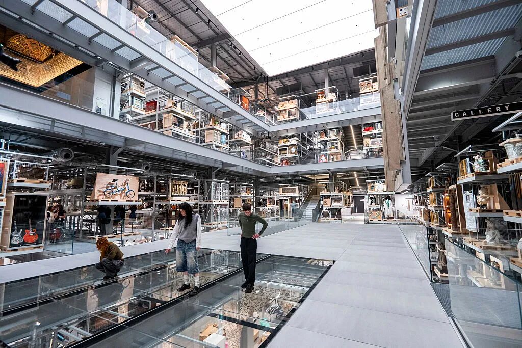 V&A Workers to Strike at All Four Sites Over Pay, Conditions