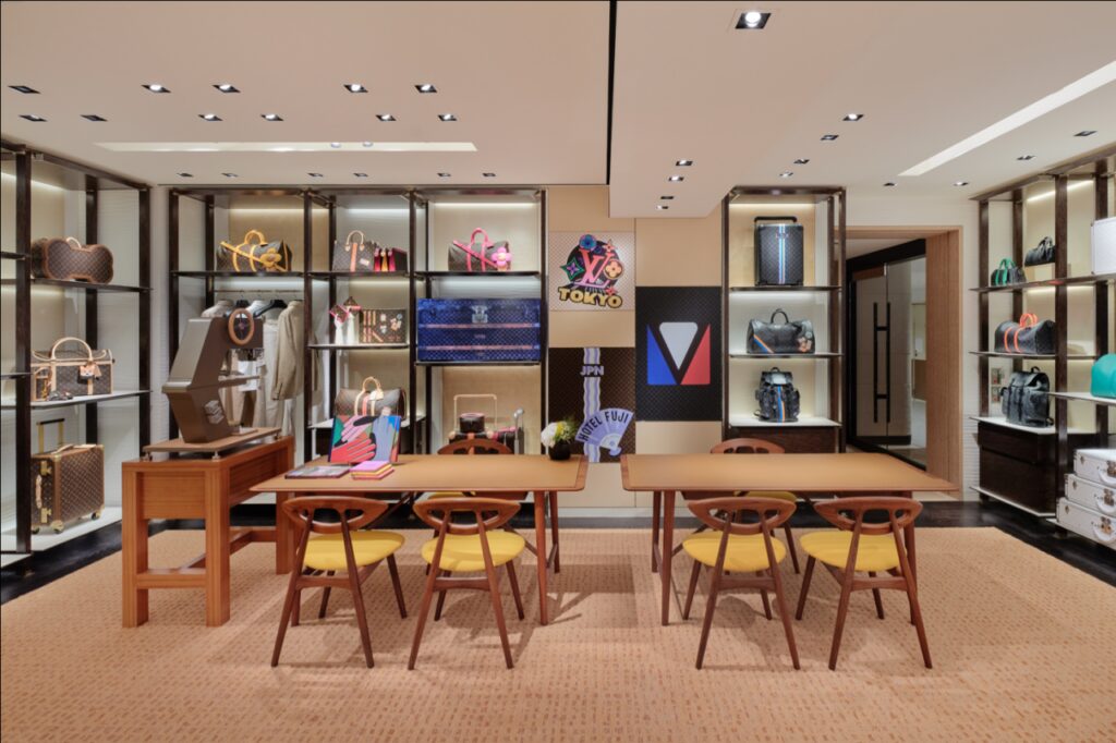 Louis Vuitton store by Peter Marino