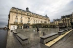 PARIS, FRANCE - MARCH 14: General view of the Orsay Museum which is closed until further notice, due to the Coronavirus Covid-19 outbreak. French Prime Minister Edward Philippe announced that France will shut shops, restaurants and entertainment facilities from midnight to slow down the spread of the coronavirus on March 14, 2020 in Paris, France. Due to a sharp increase in the number of cases of the COVID-19 virus declared in Paris and throughout France, several sporting, cultural and festive events have been postponed or cancelled. The epidemic has exceeded 5,500 dead for more than 147,000 infections across the world. (Photo by Edward Berthelot/Getty Images)