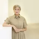Portrait of Evelyn Lin.