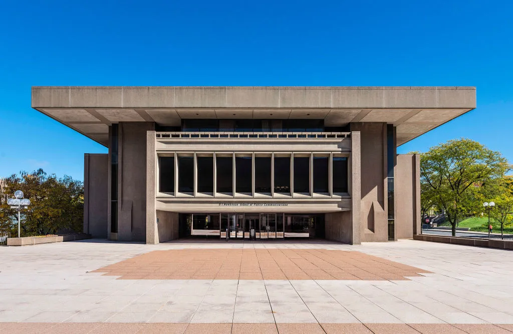 S.I. Newhouse School of Public Communications, Syracuse University, 2015.