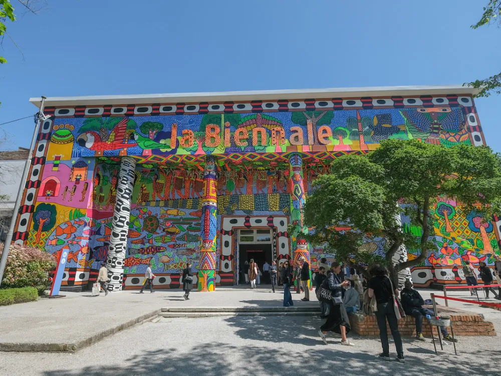 A colorful building with the words 