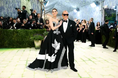 NEW YORK, NEW YORK - MAY 04: (L-R) Anne Hathaway and Michael Kors attend the 2026 Met Gala celebrating 